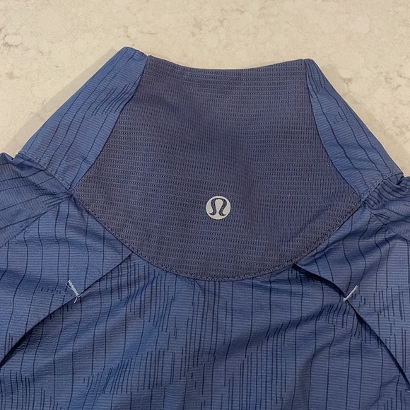 SIZE 6 Lululemon Windbreaker - Picture 7 of 12